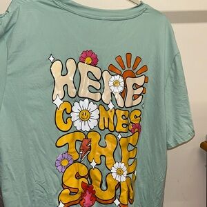 Here comes the sun tee!
